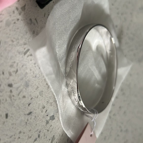 BRAND NEW Kate Spade Engraved Friendship Bracelet - Picture 2 of 5
